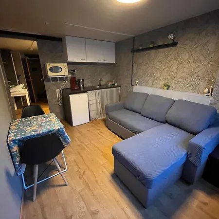 Le Du Palayau Apartmán *